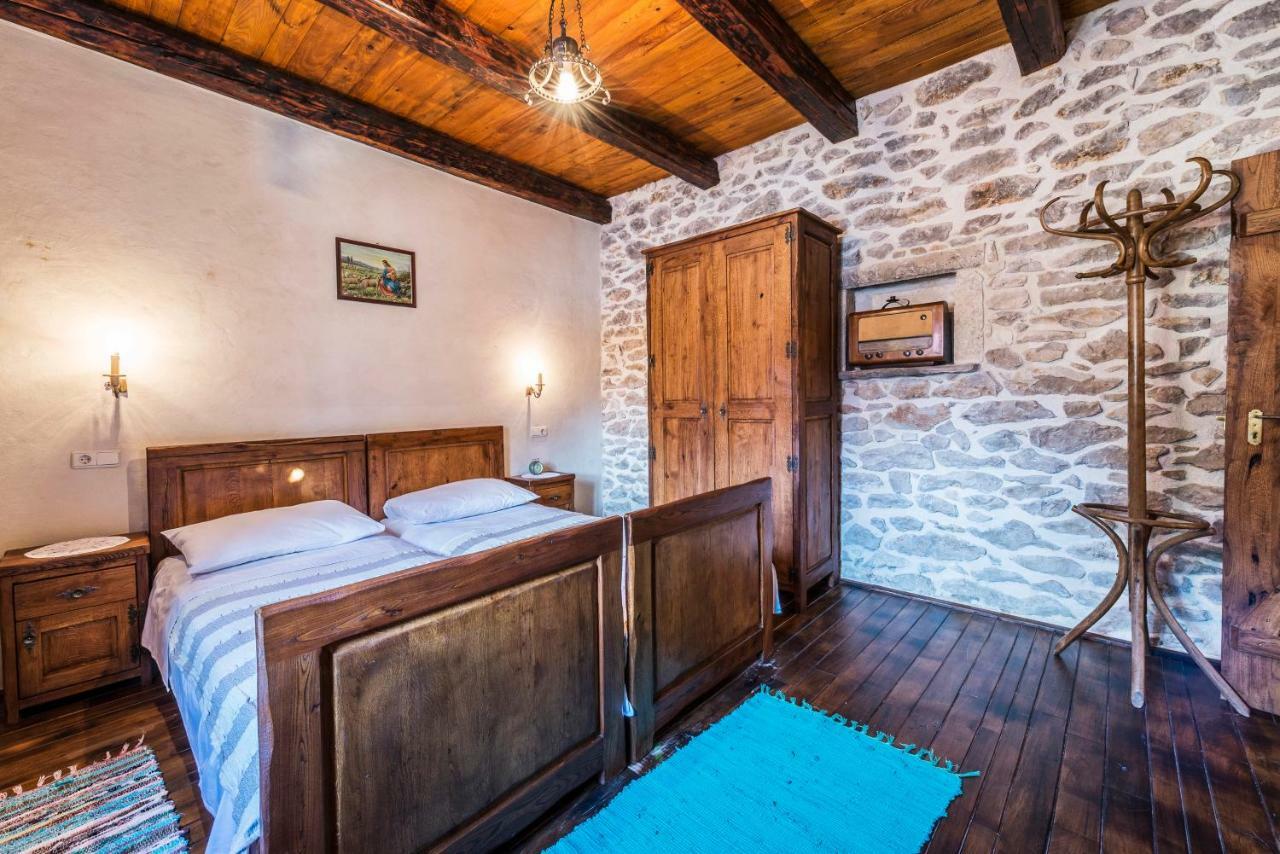 Villa Sisman Donji Zemunik Buitenkant foto